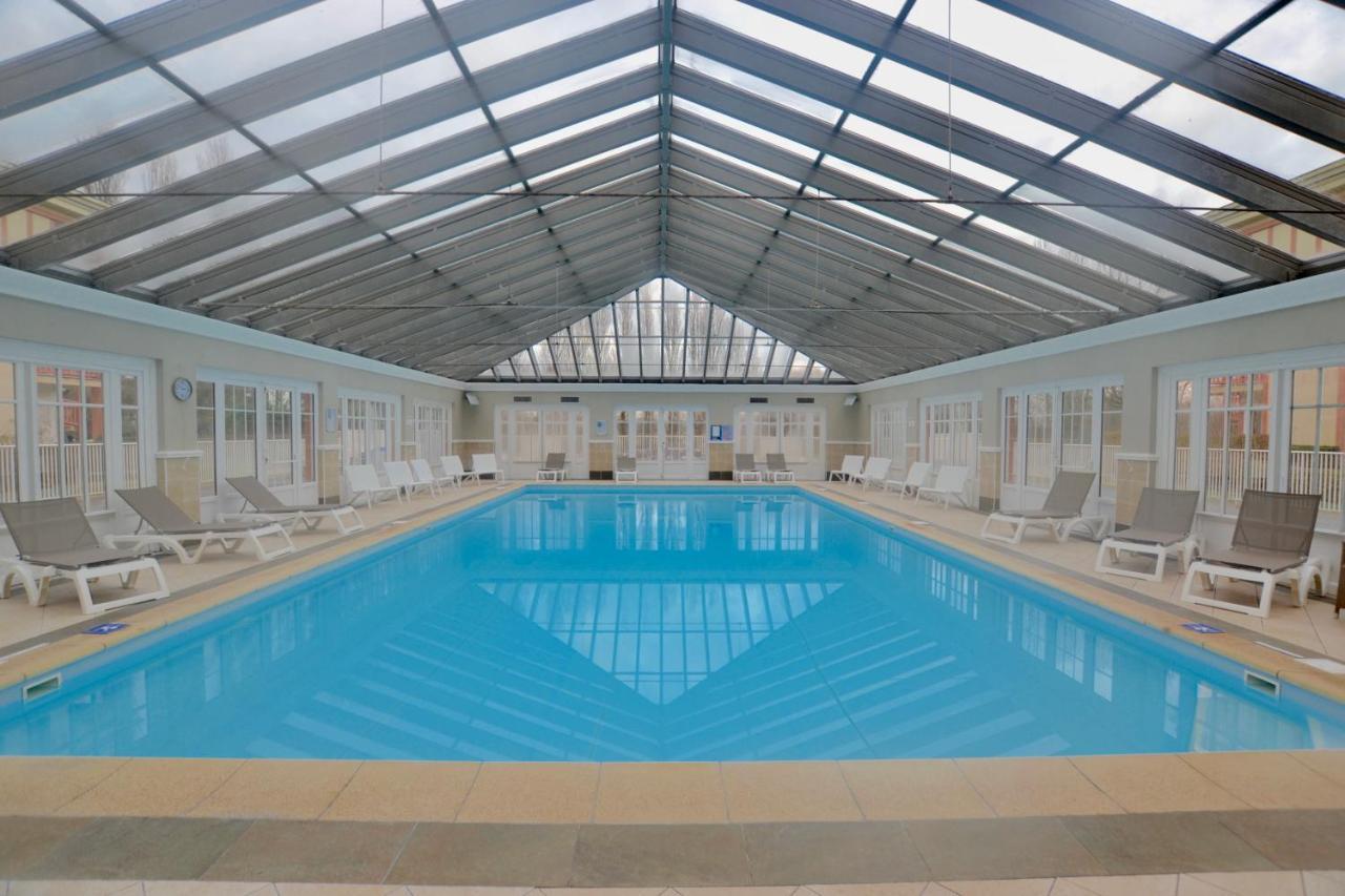 Mc Tourisme - Splendide & Cosy Appartement Avec Piscine, Tennis & Parking Le Touquet Buitenkant foto
